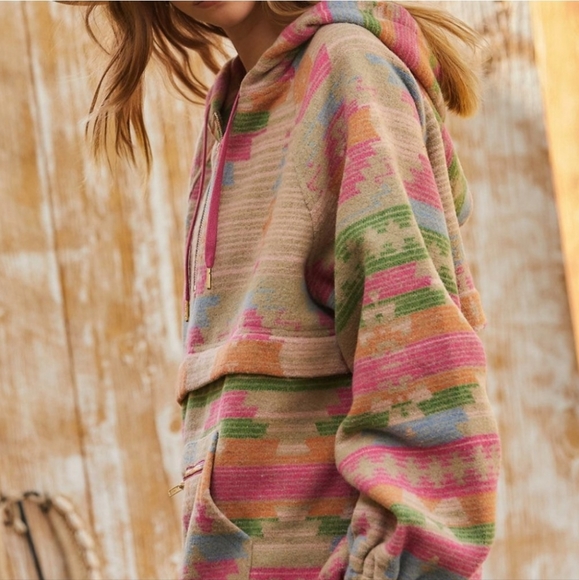 THE ATABEY LADIES AZTEC PRINT HOODIE - Picture 4 of 5